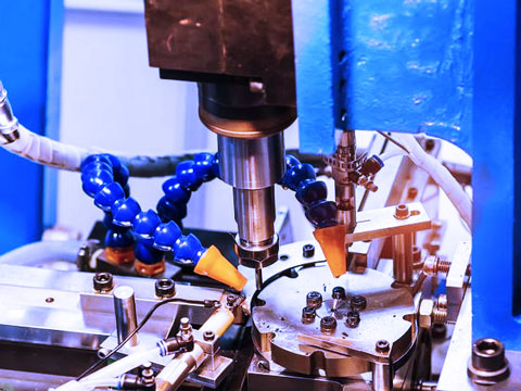四轴 CNC 加工技术原理详解 四轴 CNC 加工技术原理详解